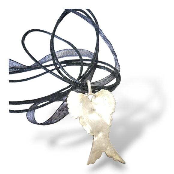 Solid Die Cast 925 Sterling Silver Crossed Exquisite Detail Angel Wing Charm - Picture 5 of 5